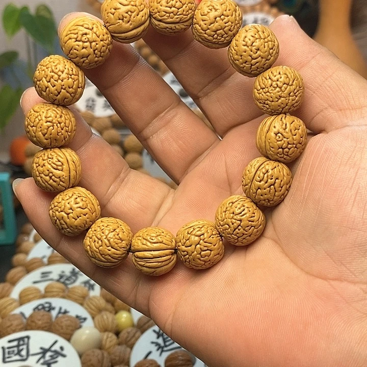 【闪购商品】匿**叔桃核手串手链桃核
