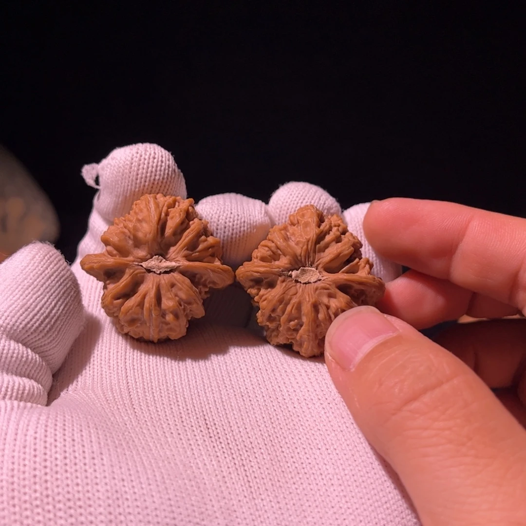 就***堡文玩核桃吊坠36密闻