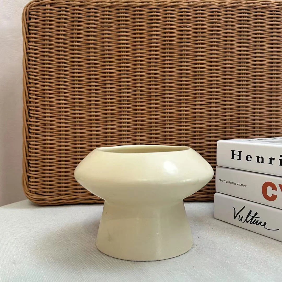 高品质精美飞碟陶瓷盆