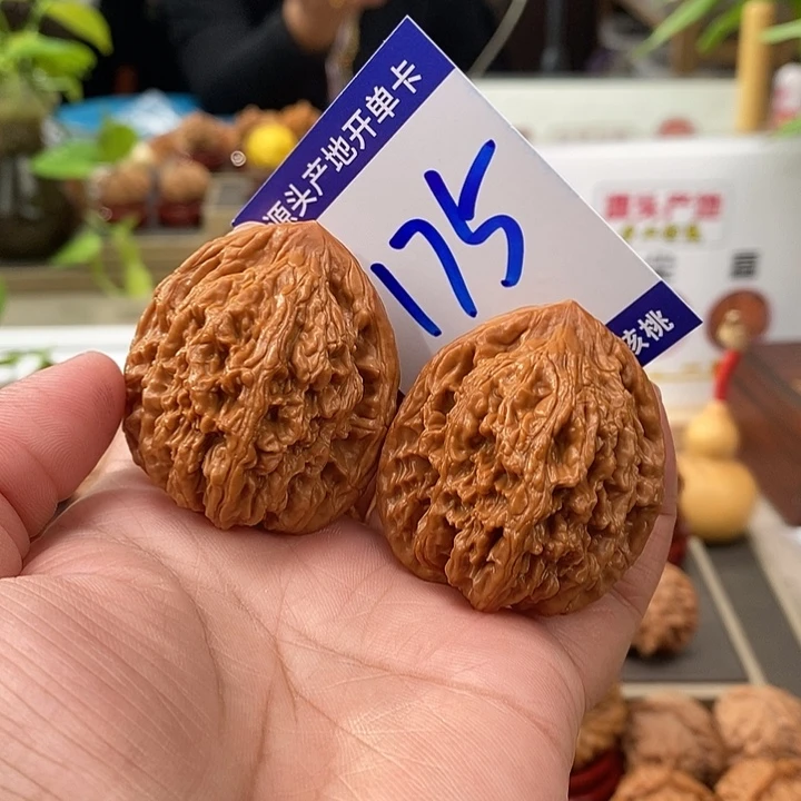 把件文玩核桃40虎头175号
