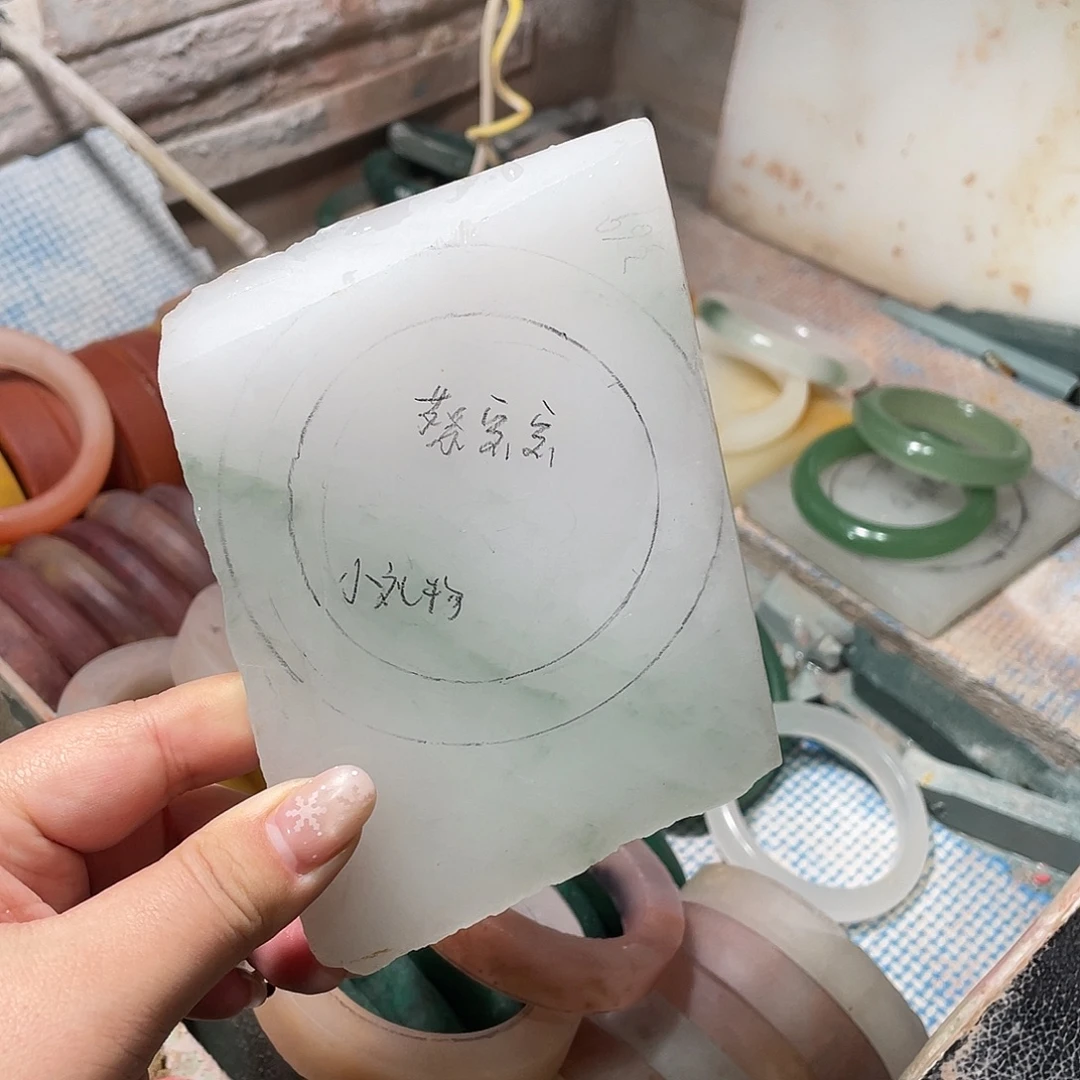 蔡***宝定制石英质玉定制加工