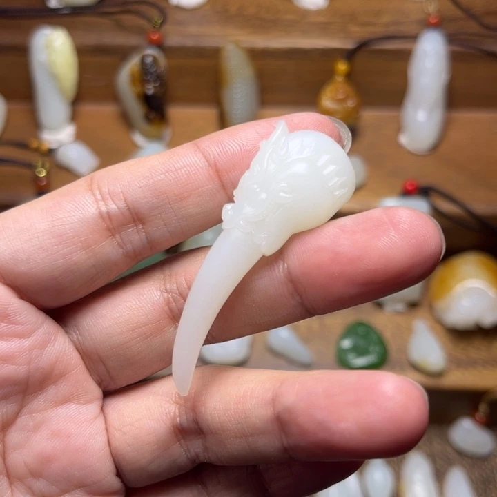 和田玉未镶嵌吊坠(不含链)