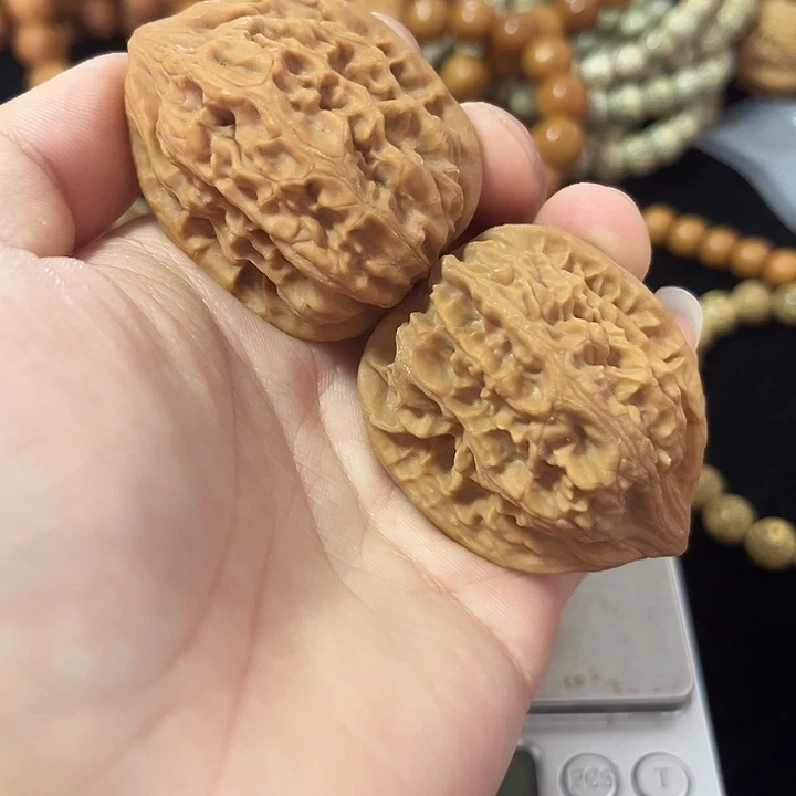 把件文玩核桃40左右粗筋，编号016