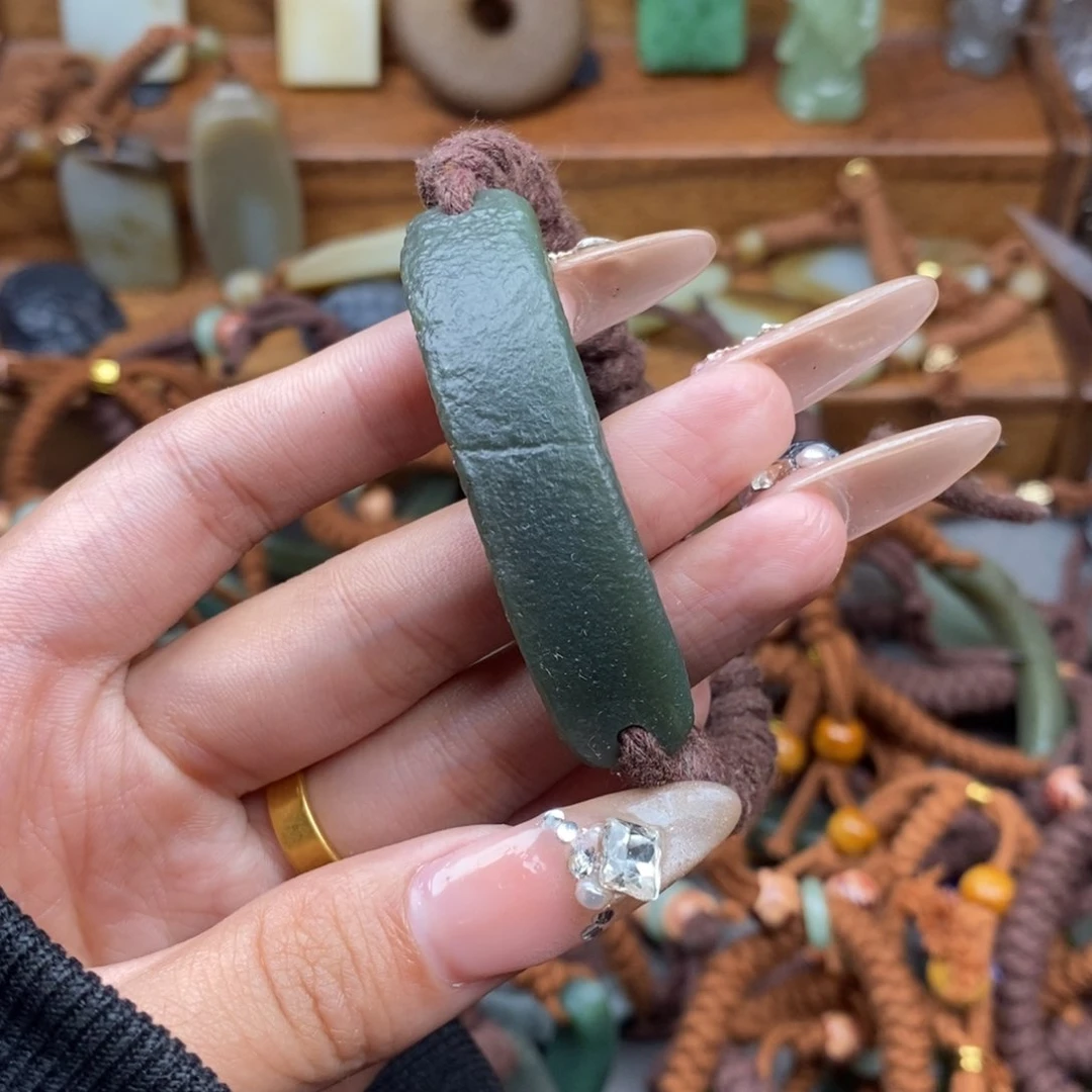 和田玉颈饰未镶嵌爱****g