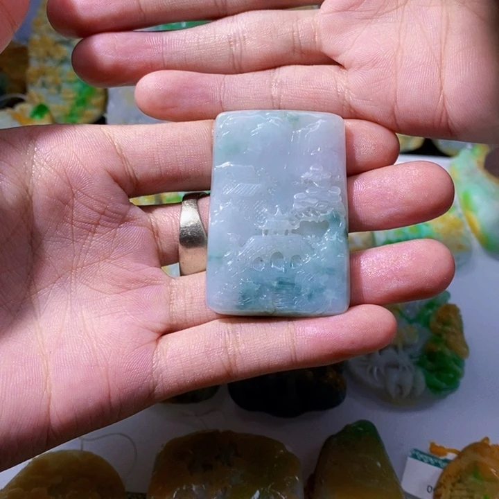 未镶嵌定制翡翠南**龍