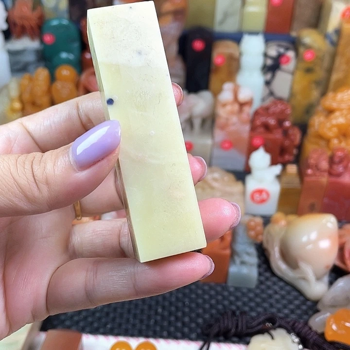 老挝石真真正正在