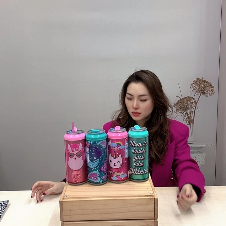 小***抖塑料卡通吸管杯（4色可选）