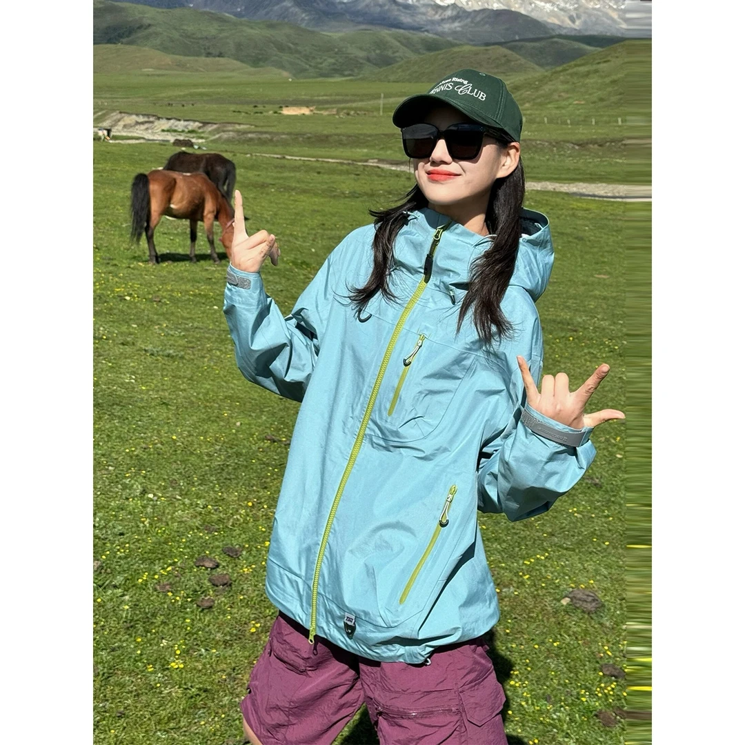 多巴胺山系户外冲锋衣外套男女款旅游穿搭连帽夹克防风防水登山服