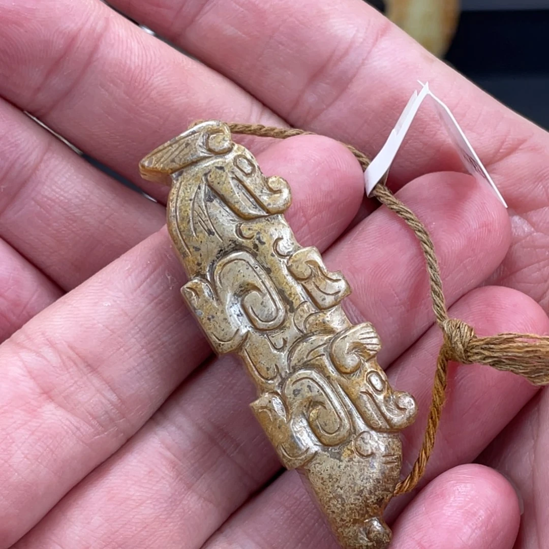 和田玉（糖玉）颈饰未镶嵌爱*肉