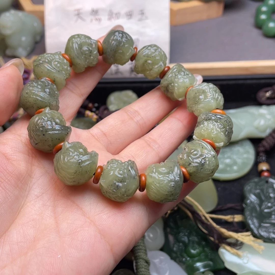 和田玉颈饰未镶嵌