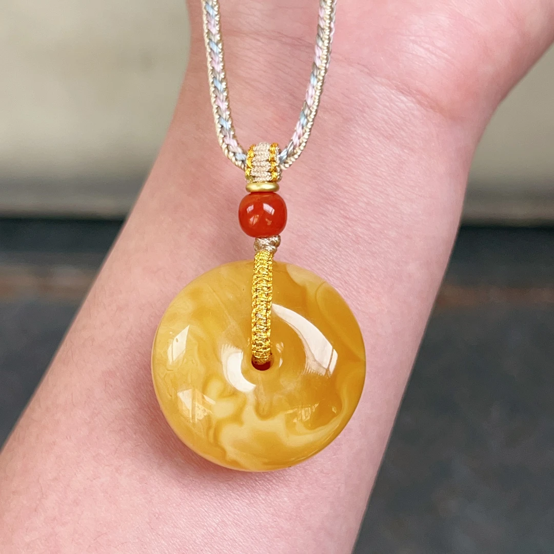 俄料鸡油红妖花蜜蜡平安扣吊坠，浓蜡妖花，13克，尺寸30～18.7mm