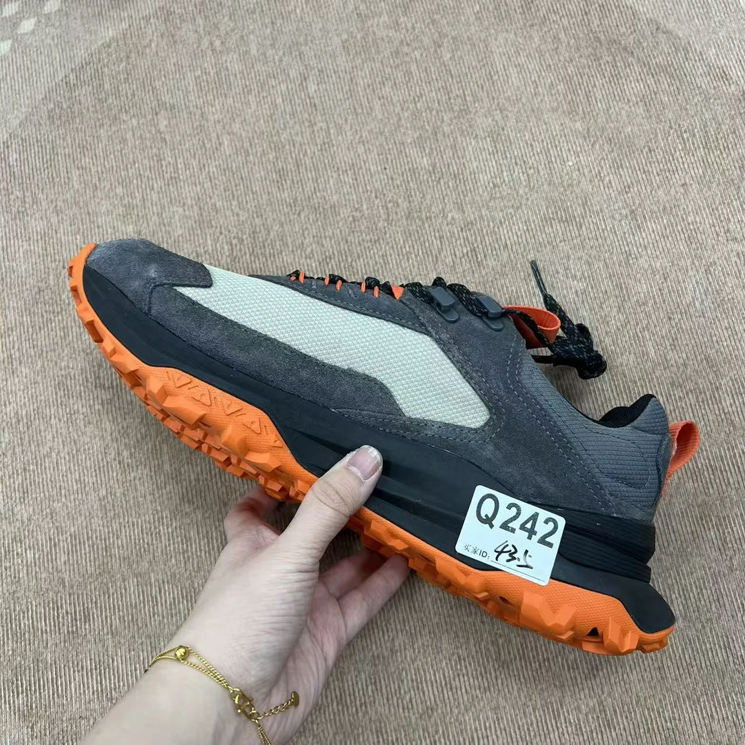 3-新款户外运动百搭休闲鞋 Q242