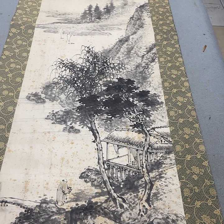 马***秋折扇我在你们学校门口