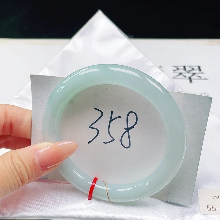 翡翠未镶嵌手镯55圆条