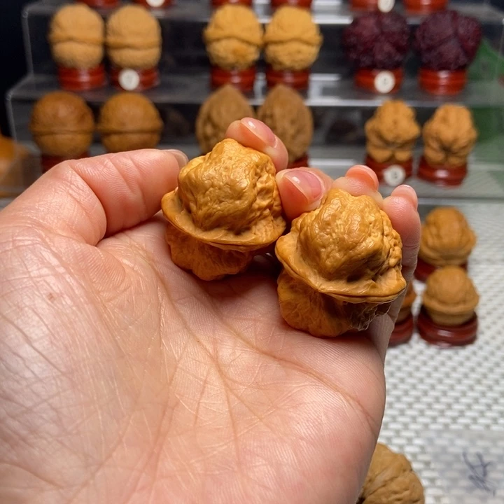 小***学把件文玩核桃1玉龙金蟾