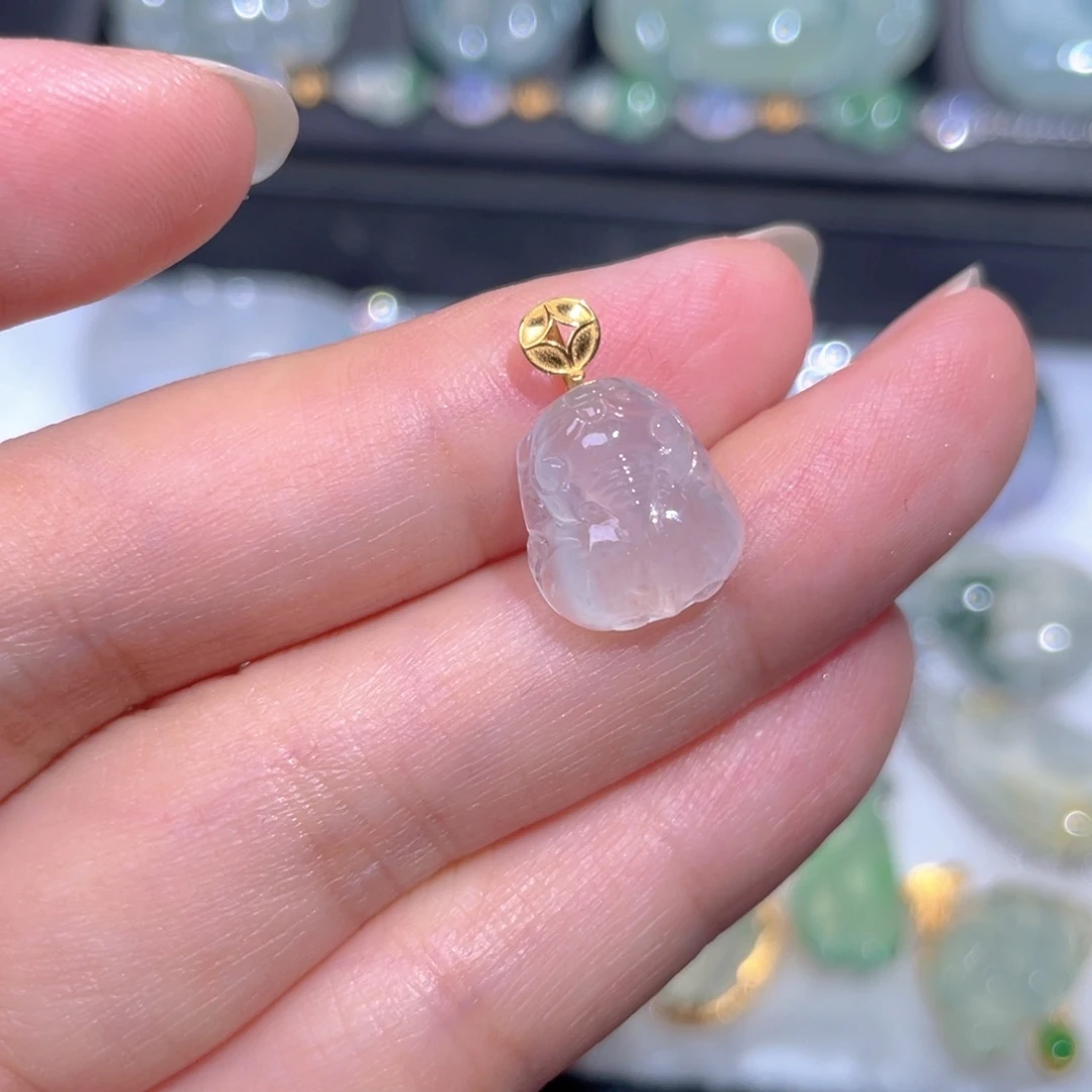 颈饰18K金镶嵌翡翠翡翠