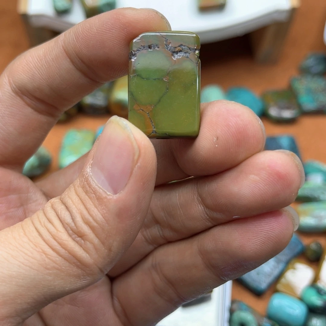 M***Z绿松石未镶嵌颈饰