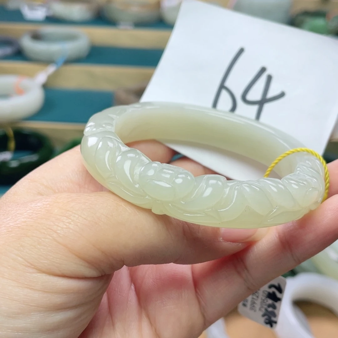未镶嵌手镯和田玉圈口56