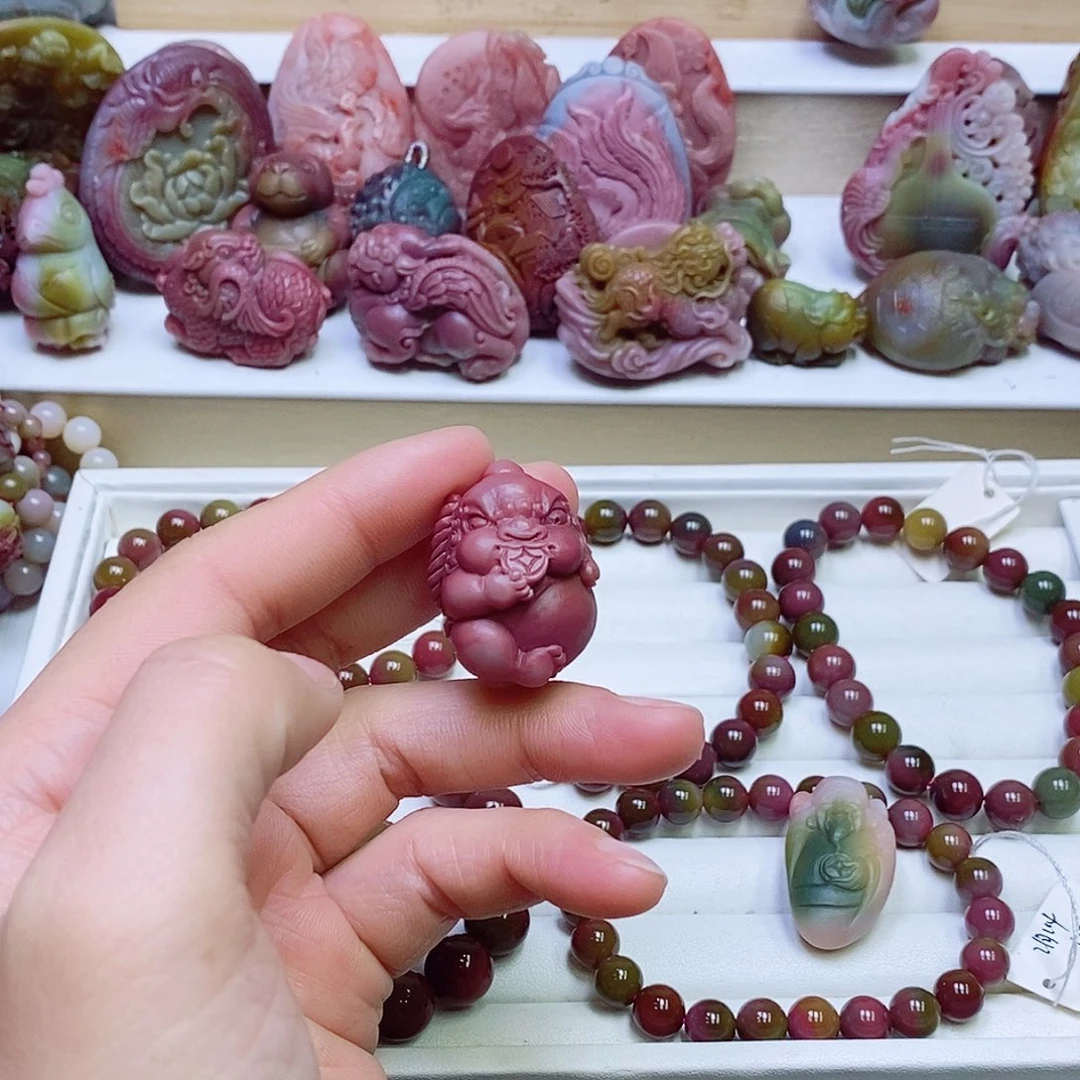 玛瑙/玉髓盐源玛瑙吊坠未镶嵌