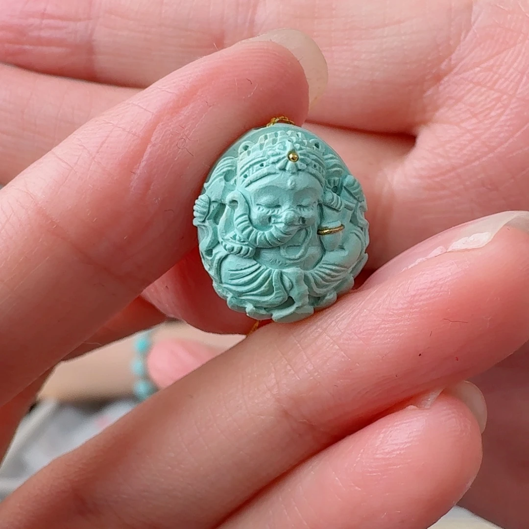 绿松石未镶嵌珠宝奇石