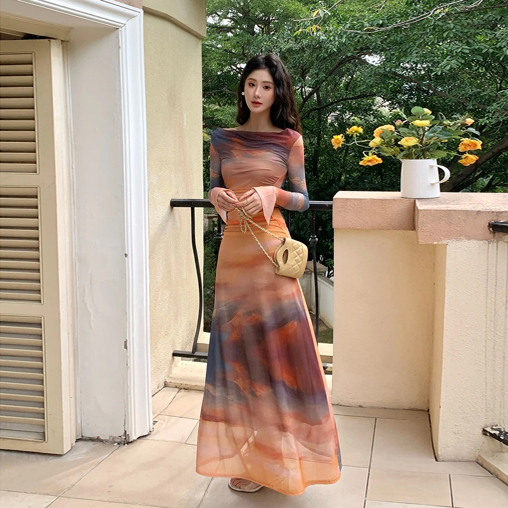 落日扎染印花荡领连衣裙春季新款气质修身收腰显瘦裙子度假长裙