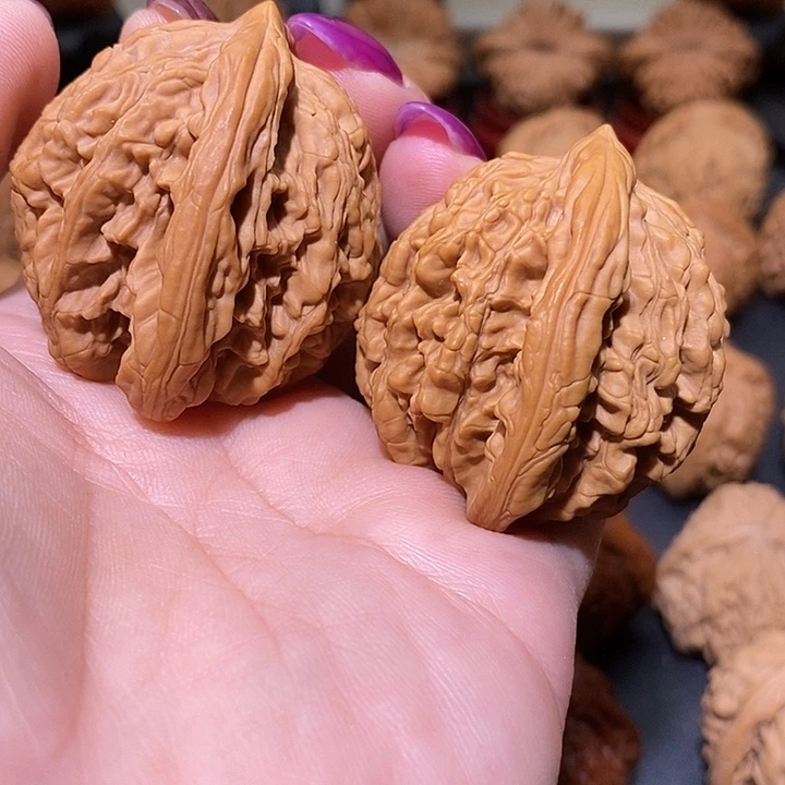 把件文玩核桃43.5蓟县粗筋虎头