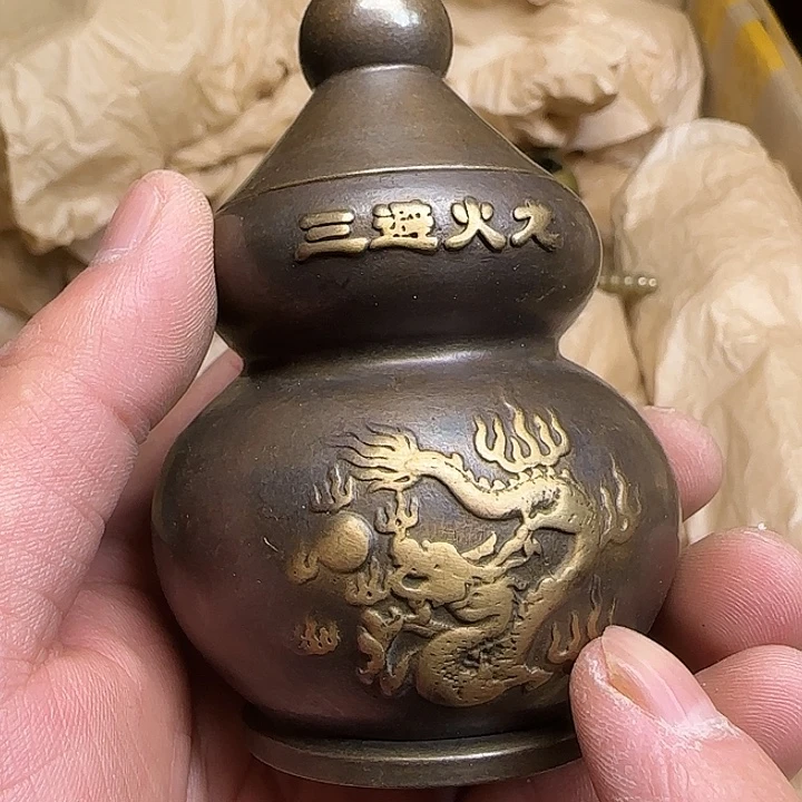全是铜器工艺摆件