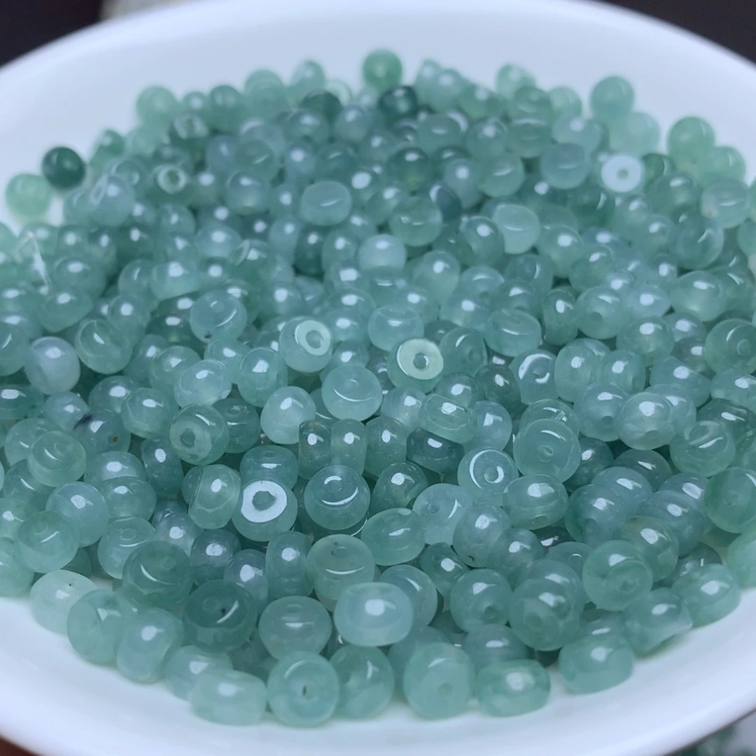 【闪购商品】翡翠手链未镶嵌卡3乘6冰蓝水算盘60个单圈