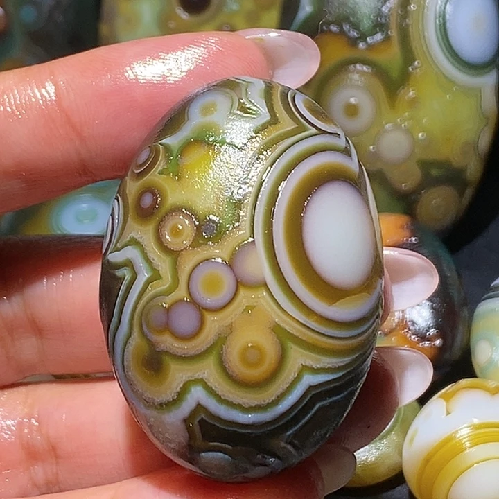 玛瑙/玉髓未镶嵌珠宝奇石15