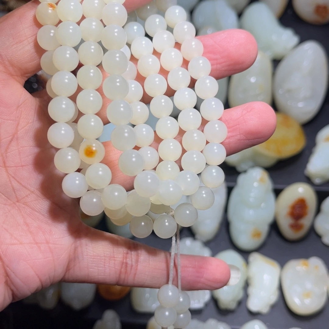 爱***天和田玉未镶嵌颈饰