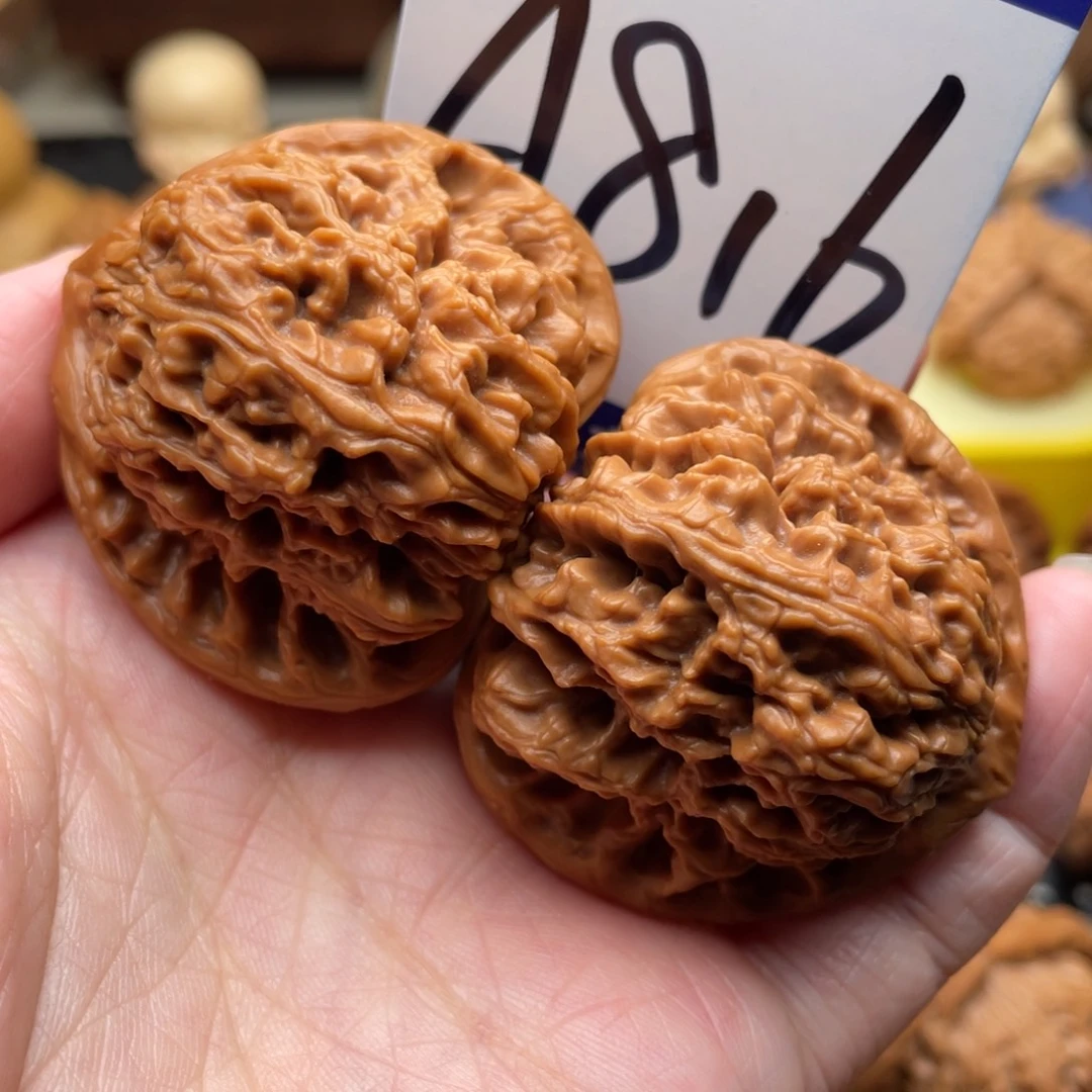 桃核把件南疆石43