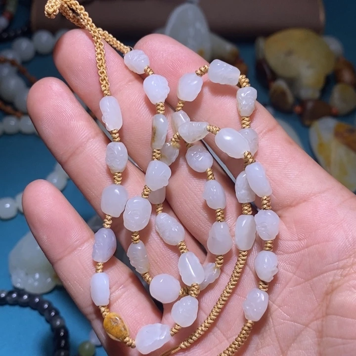 和田玉颈饰未镶嵌