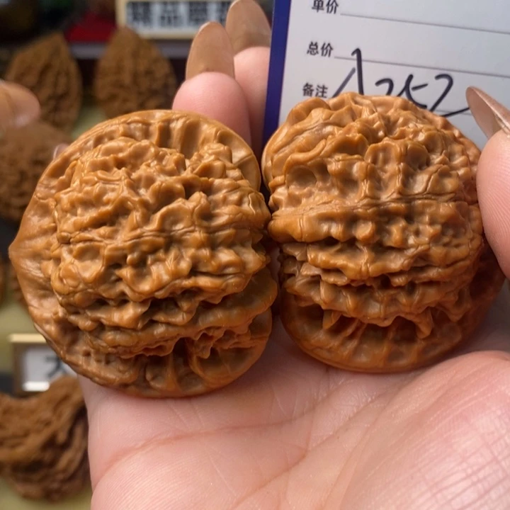 Y***.把件桃核精品大官帽