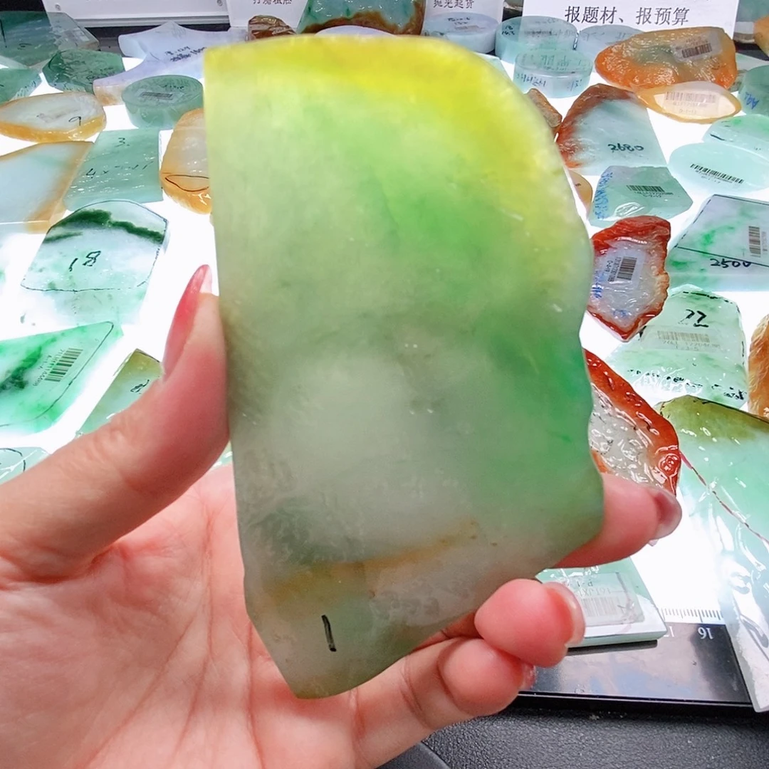 定制翡翠未镶嵌定制翡翠未镶嵌