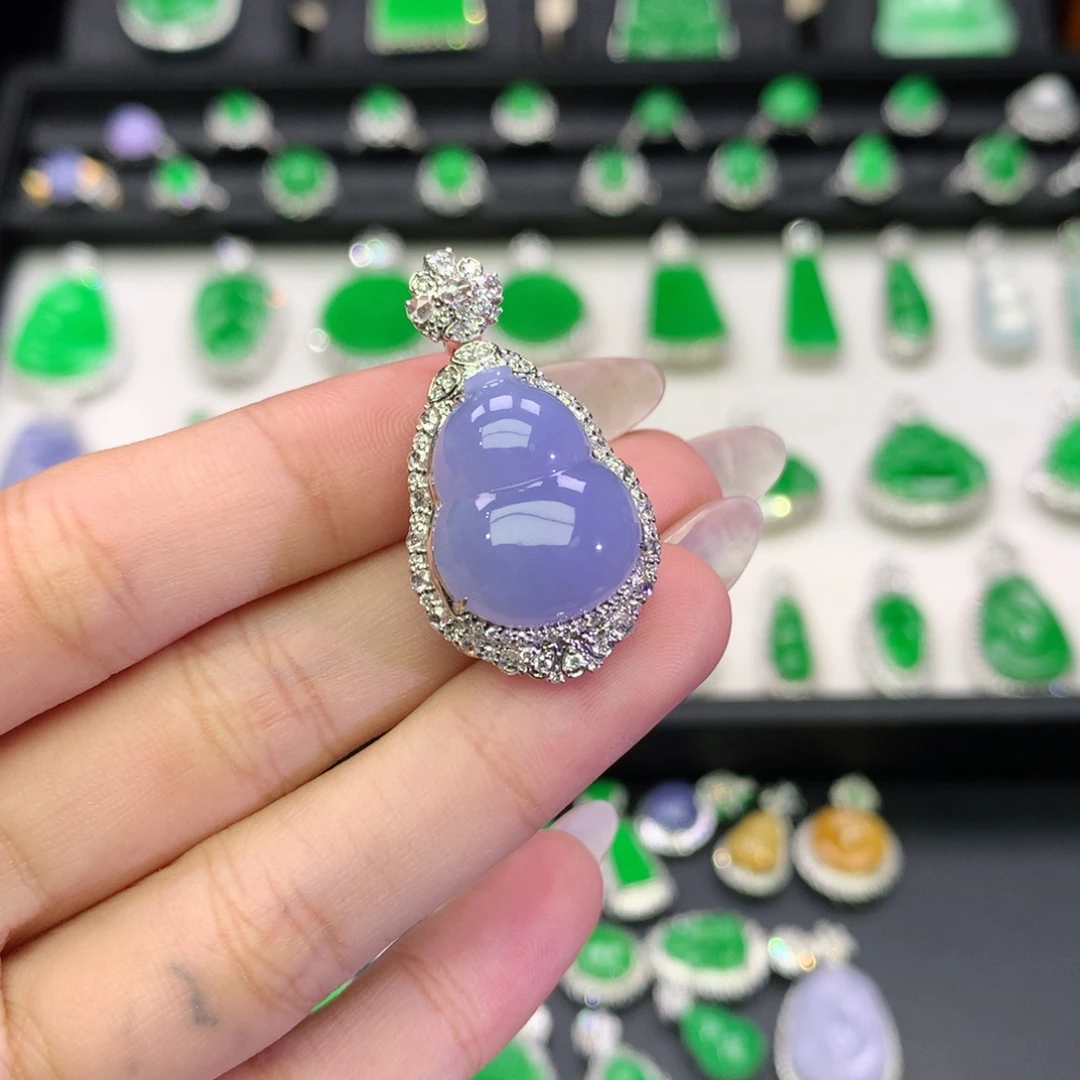 圆***靓翡翠18K金镶嵌吊坠(不含链)