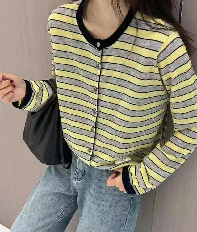 新款条纹小开衫细羊毛