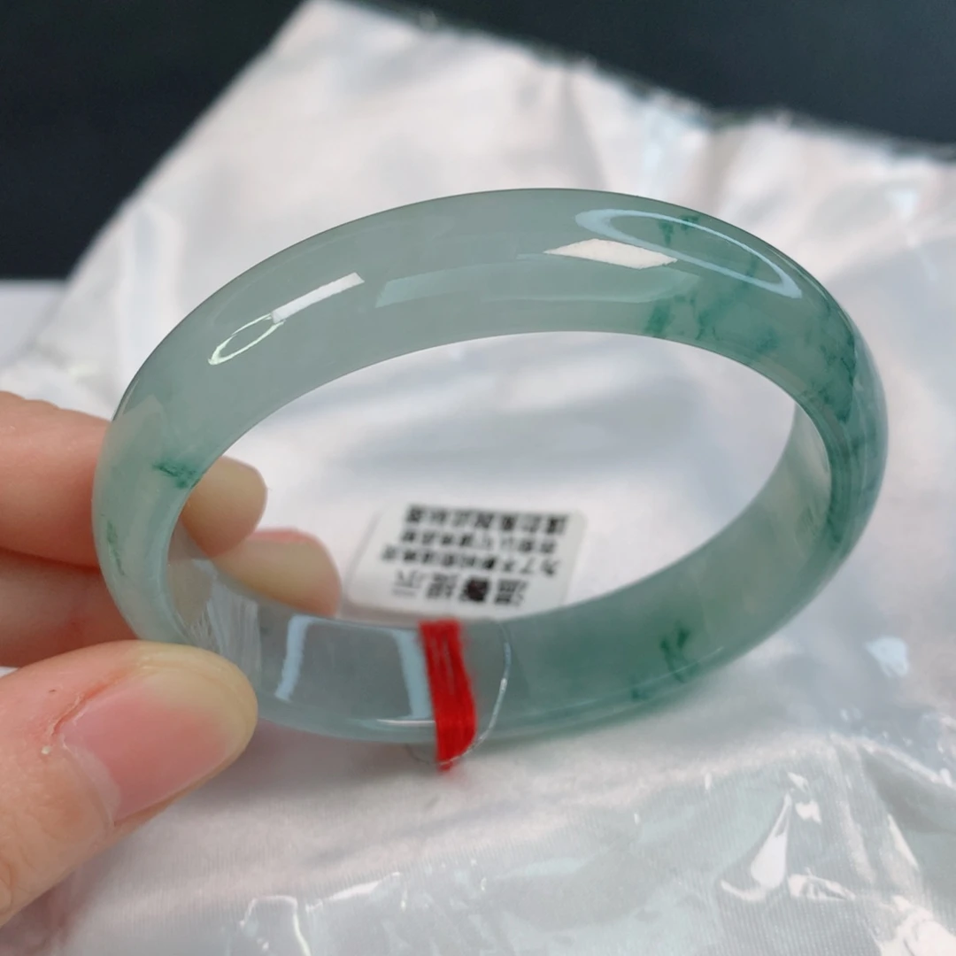 未镶嵌手镯翡翠53.8贵妃，糯冰起荧光，小飘花，完整，08