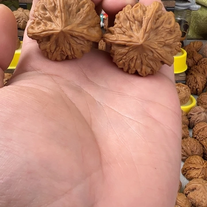 文玩核桃吊坠36尺全品无修多棱元宝三棱