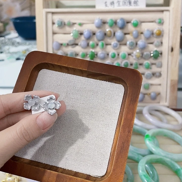 翡翠未镶嵌颈饰天然翡翠Ａ货