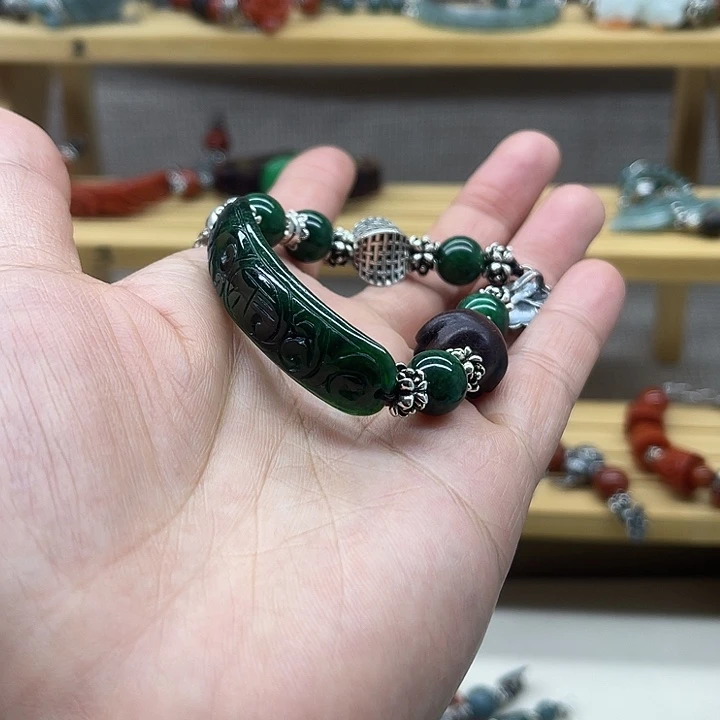 翡翠未镶嵌手链88888888