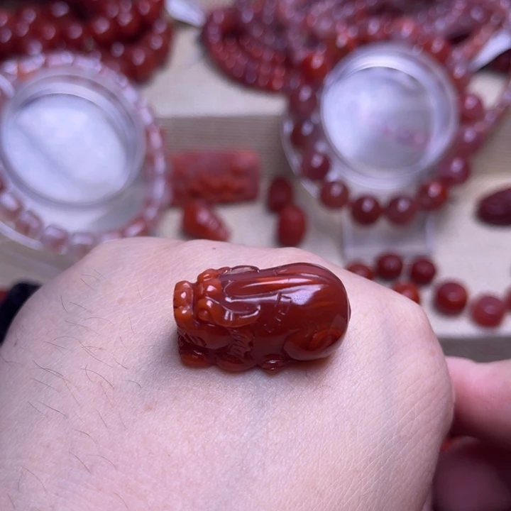 南红玛瑙未镶嵌手链