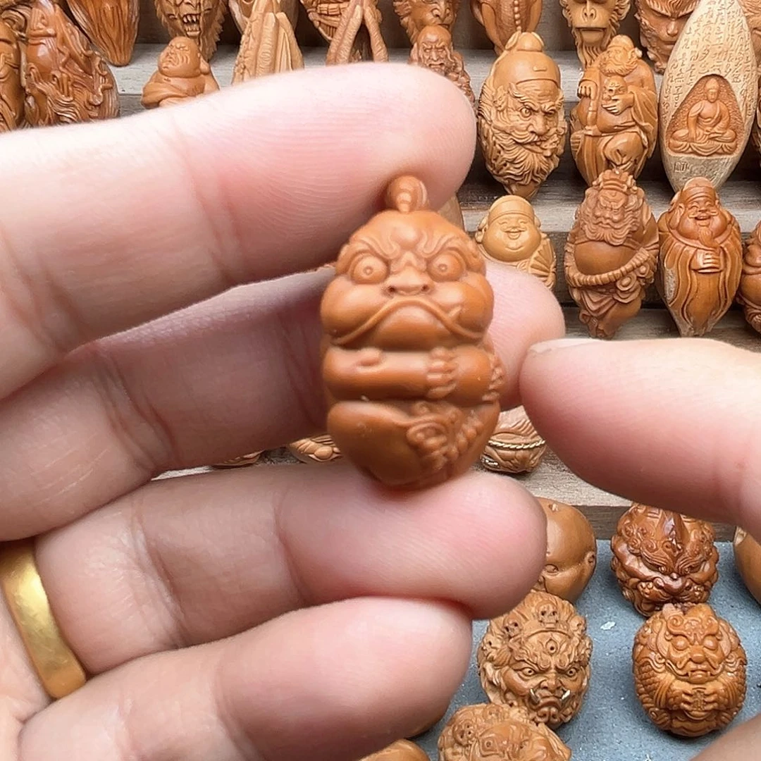 橄榄核吊坠18貔恘福利