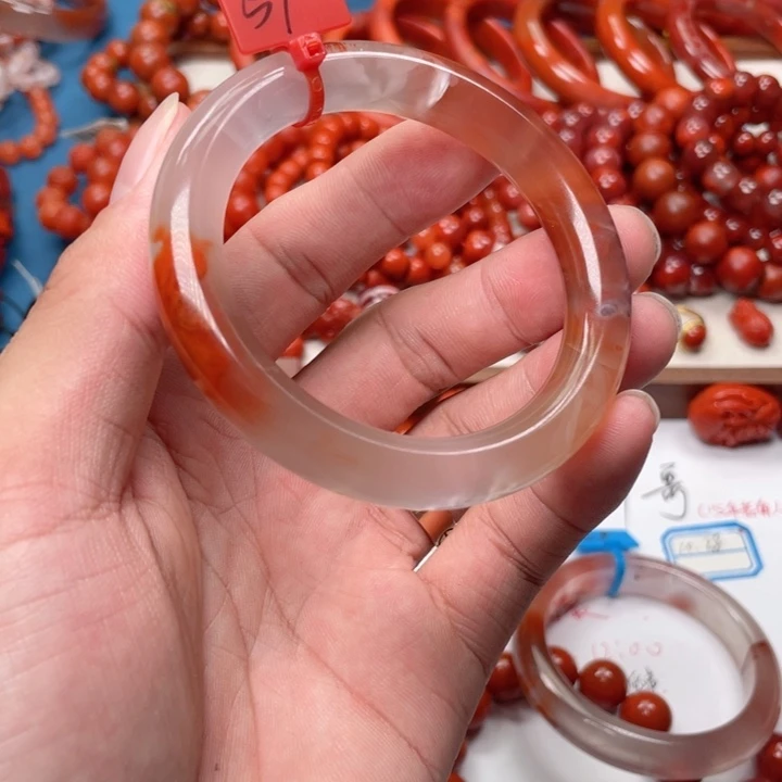 南红玛瑙未镶嵌手镯