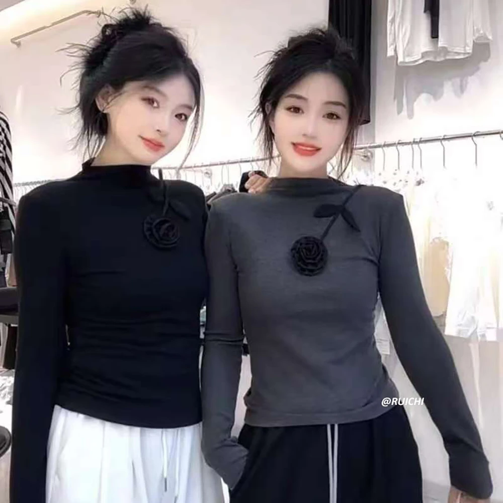 2025秋季新款设计感圆领花卉绣花长袖短款针织打底衫上衣女