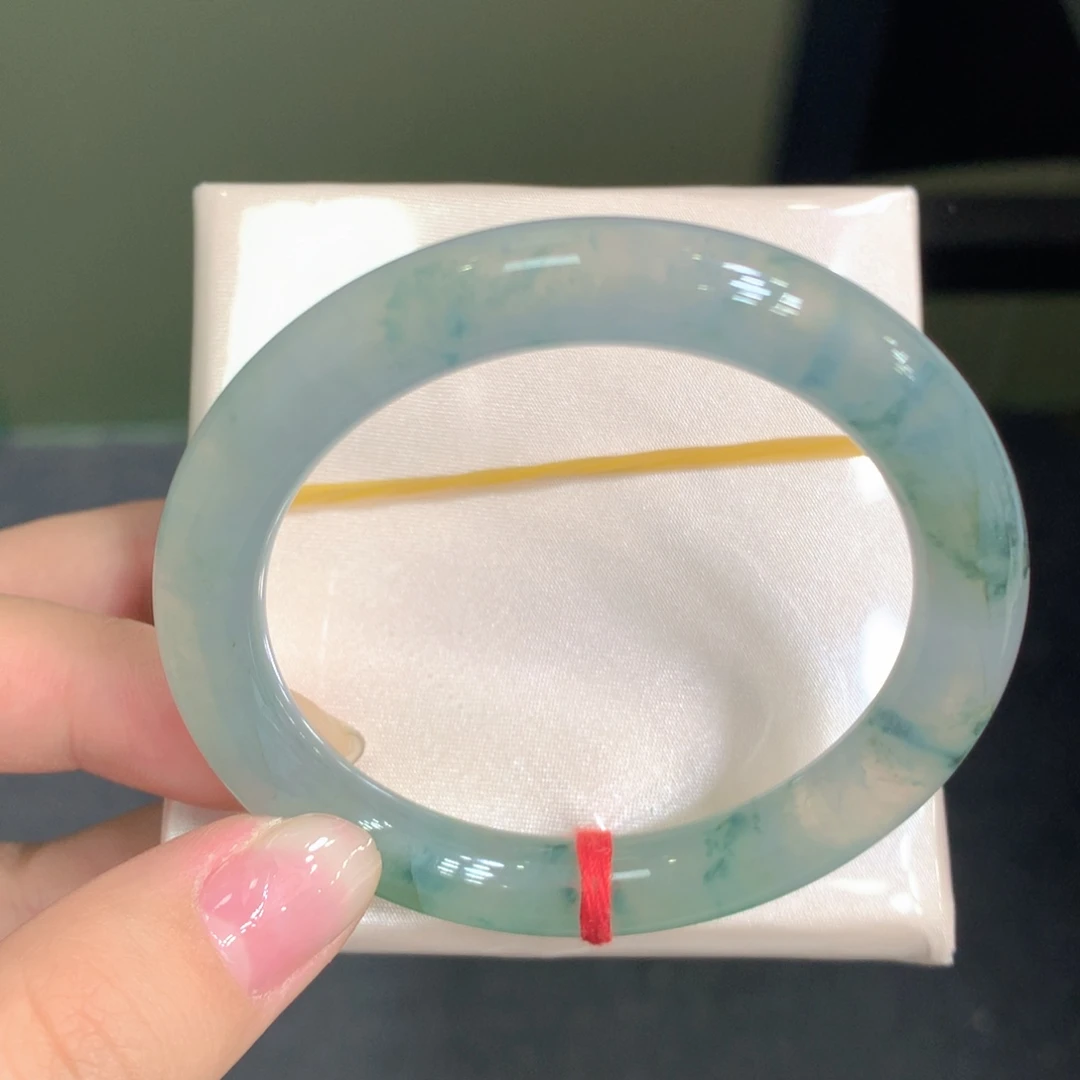 翡翠未镶嵌手镯52圆