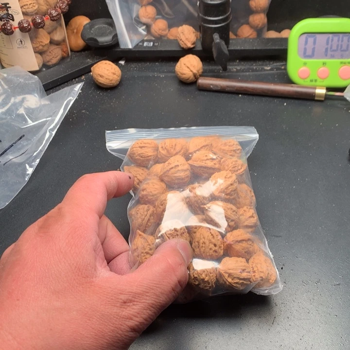 桃核吊坠隐****?野生精品小核桃散籽