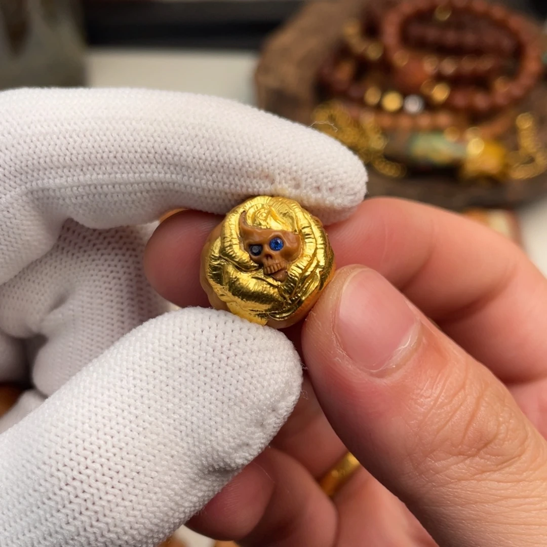 吊坠猴头核桃?*共生