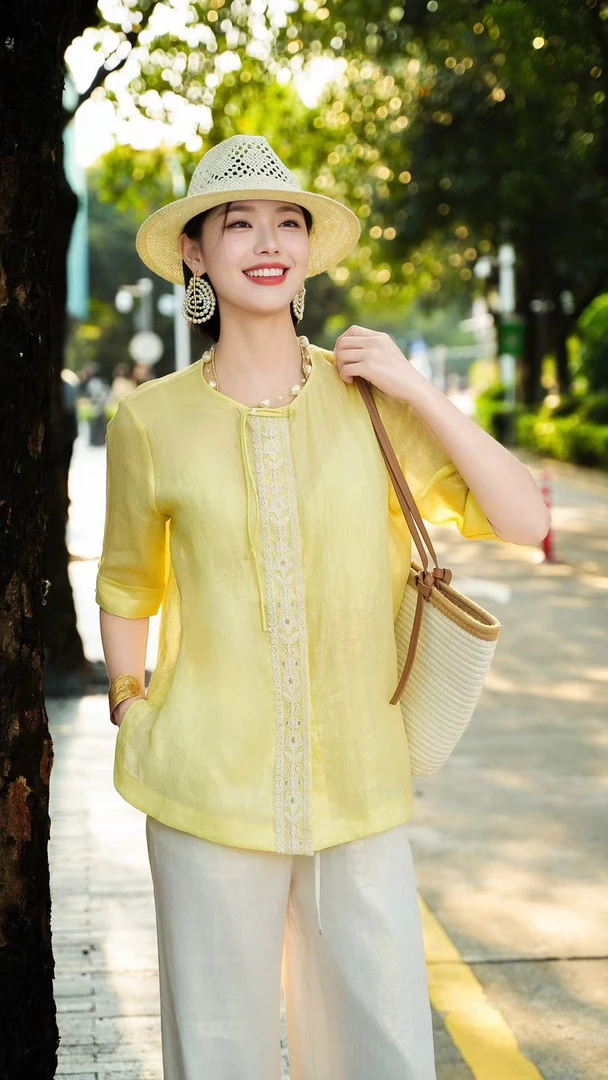 绣花刺绣气质百搭时尚衬衫中国风女装镂空宽松四季通用薄款