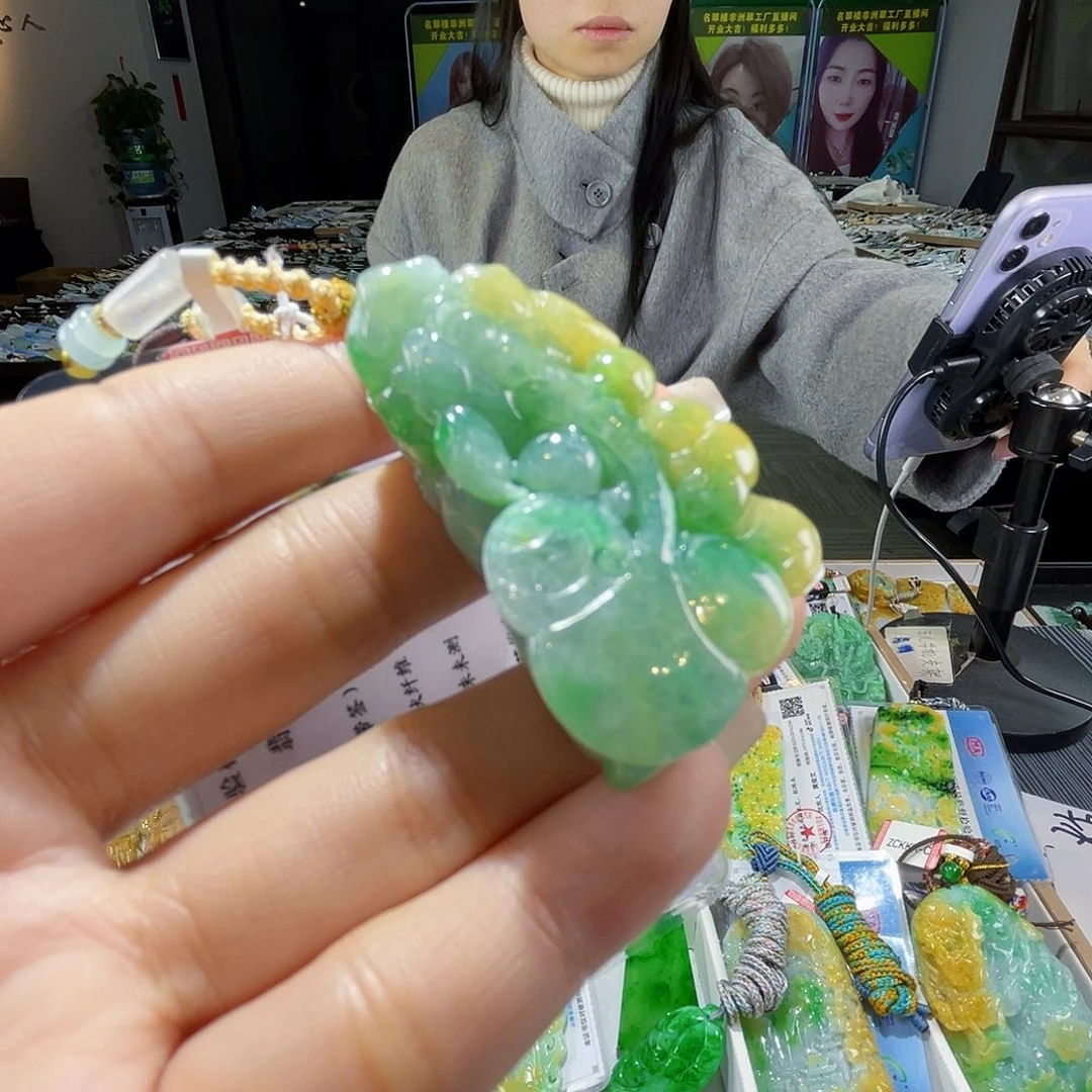 颈饰未镶嵌翡翠随****散一