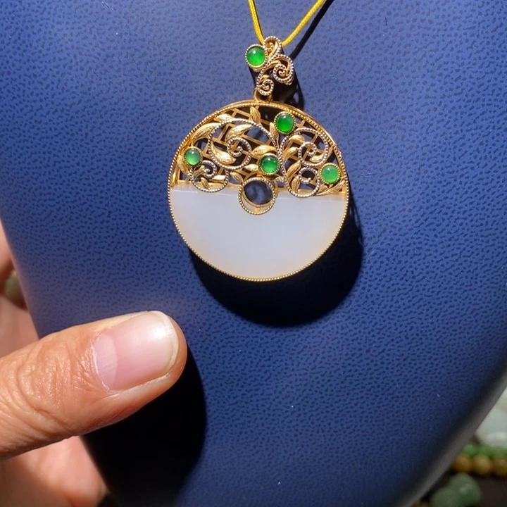 和田玉（白玉）18K金镶嵌颈饰